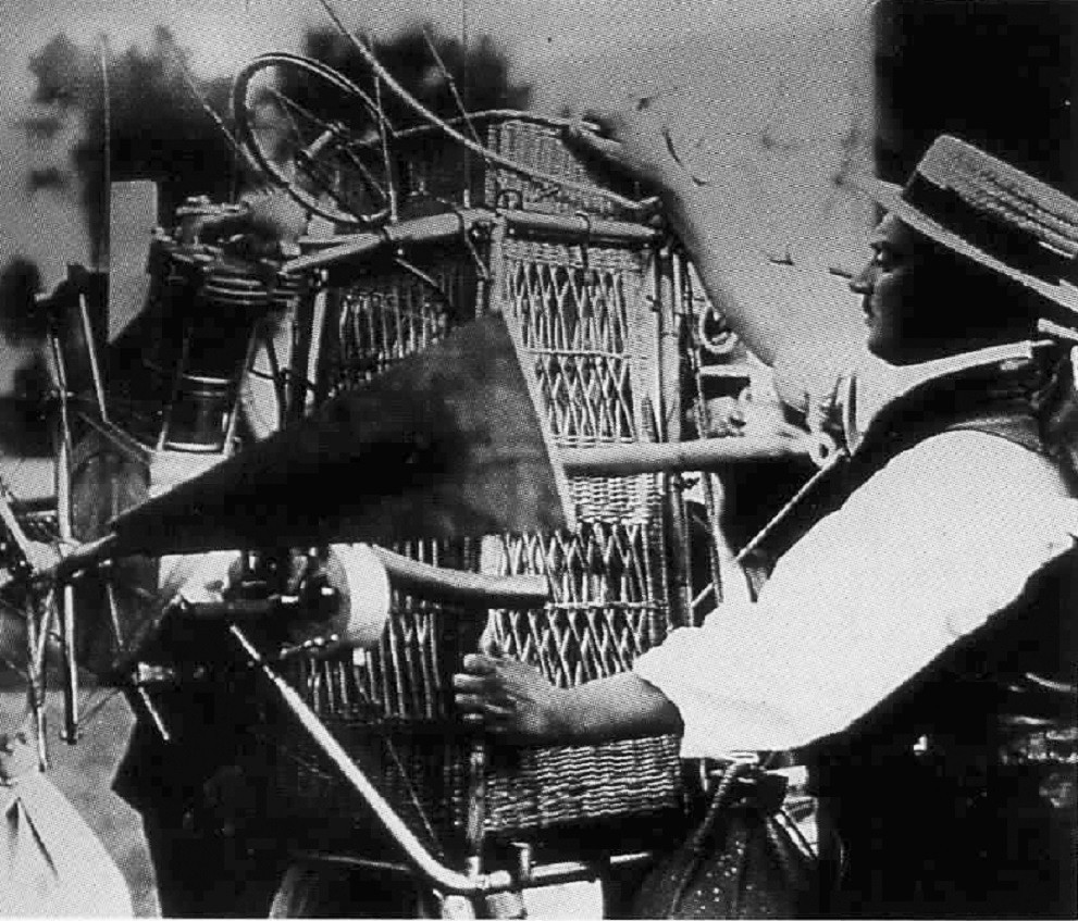 Foto_Peugeot_Motor dirigible de 1905 González de automoción