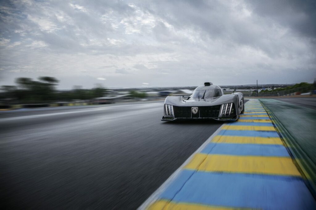Peugeot 9X8 Hypercar 24h Le Mans 2021 Gonzalez de Automocion (6)