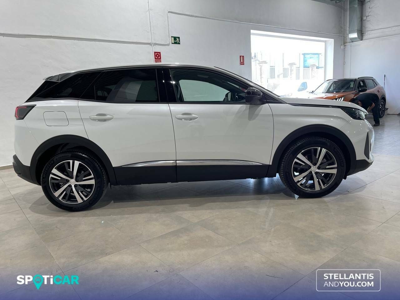 Peugeot 3008  1.2 100KW  eDCS6 Allure 7