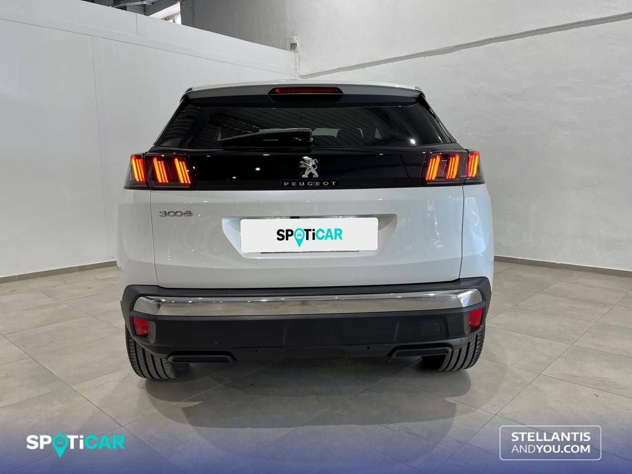 Peugeot 3008  1.2 100KW  eDCS6 Allure 9