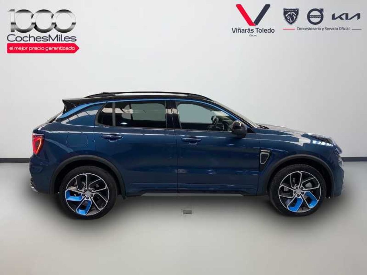 Lynk & Co 01 LYNK & CO 0 PHEV 17