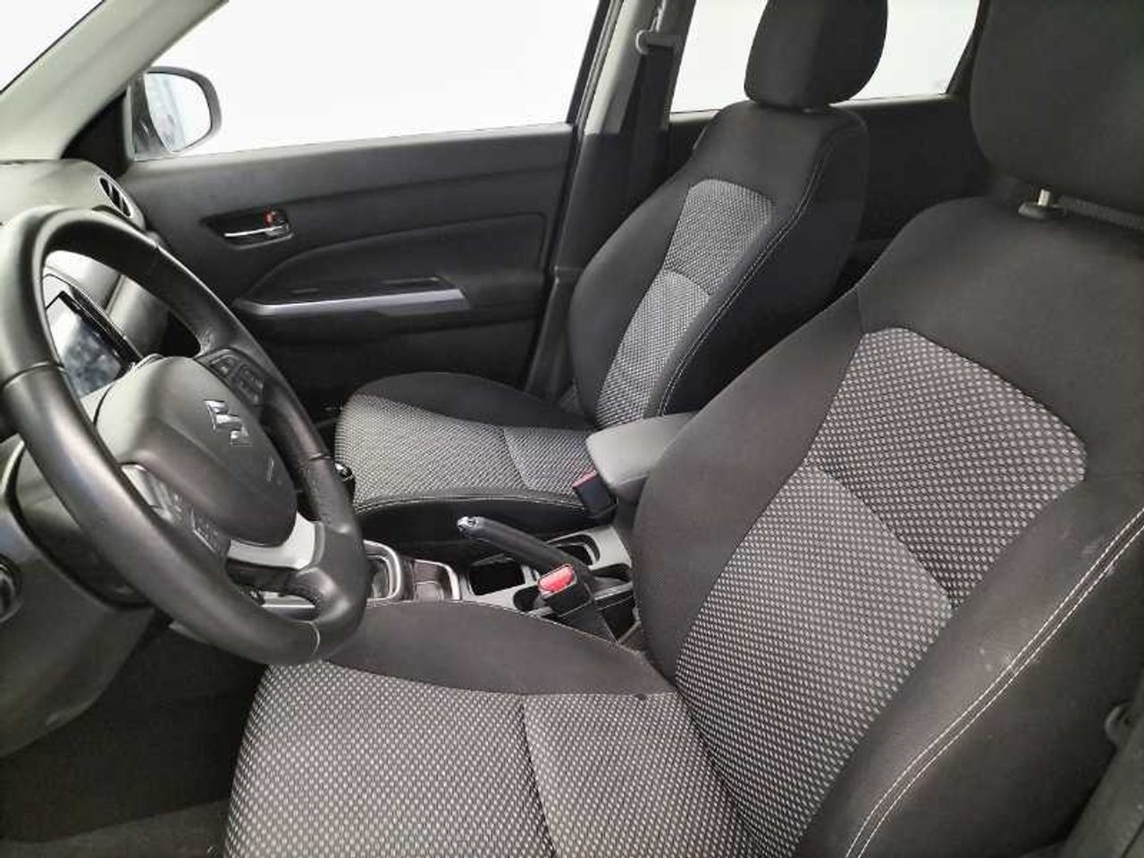 Suzuki Vitara Suzuki  1.4 T GLE Mild Hybrid 5p 129 cv 17