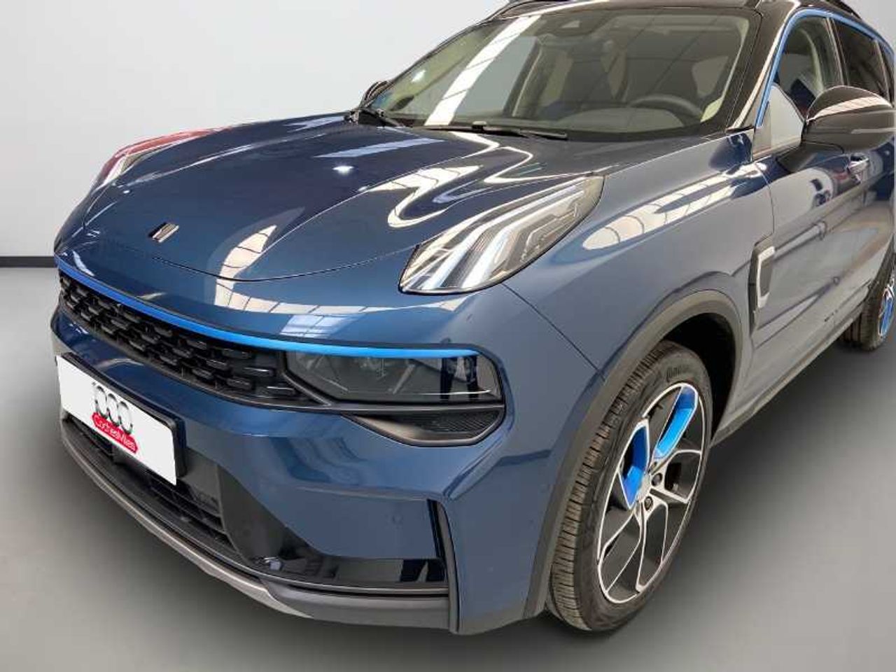 Lynk & Co 01 LYNK & CO 0 PHEV 30