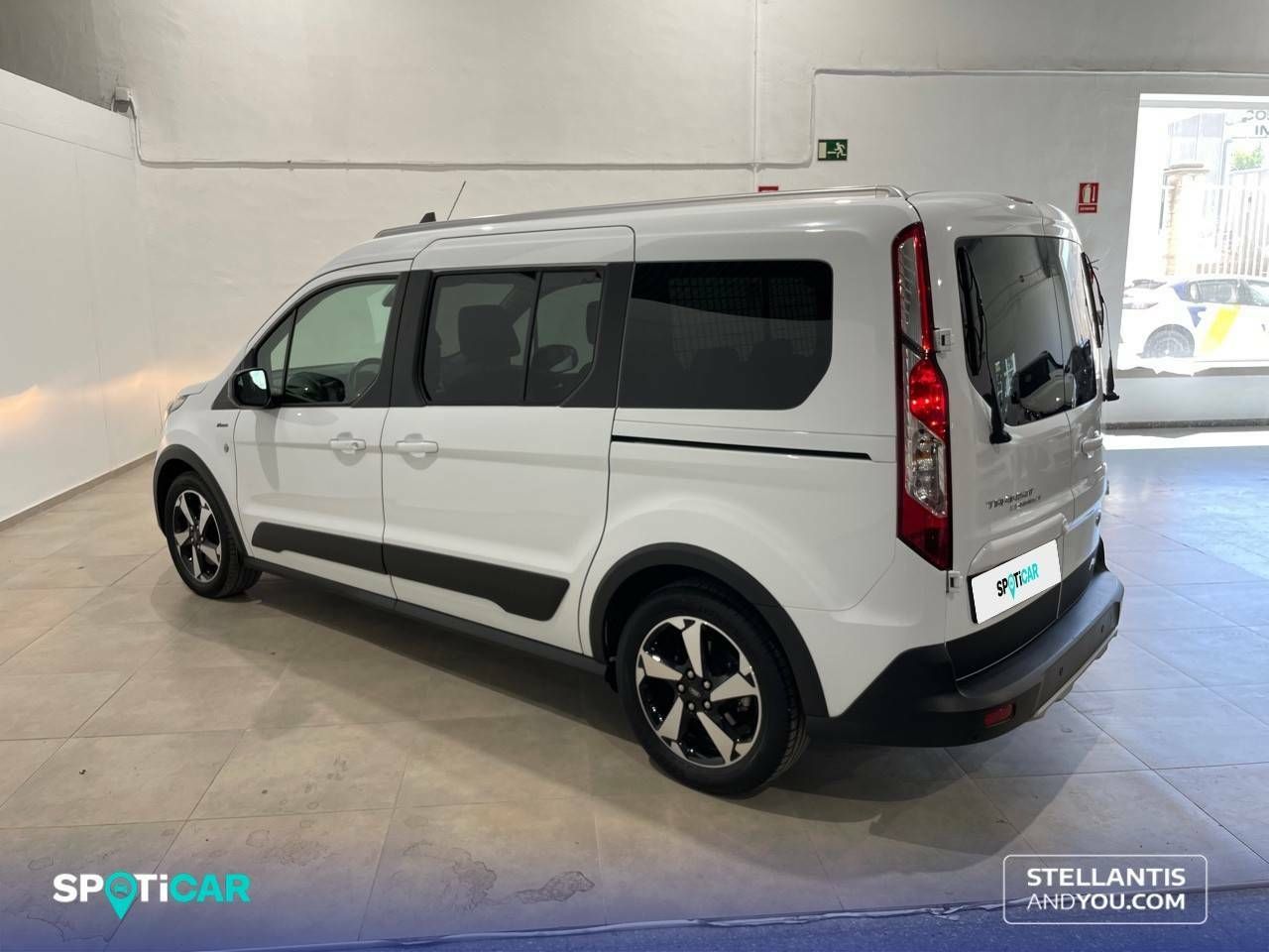 Ford Transit Connect  Kombi 1.5 TDCi 88kW  230 L2 (N1) Active 13