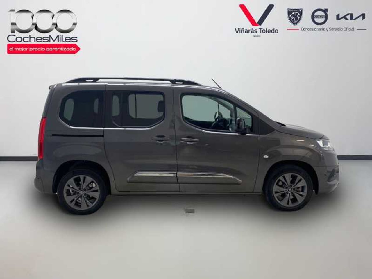 Toyota Proace City Verso Family Active L1 1.5D 130cv EAT8 9