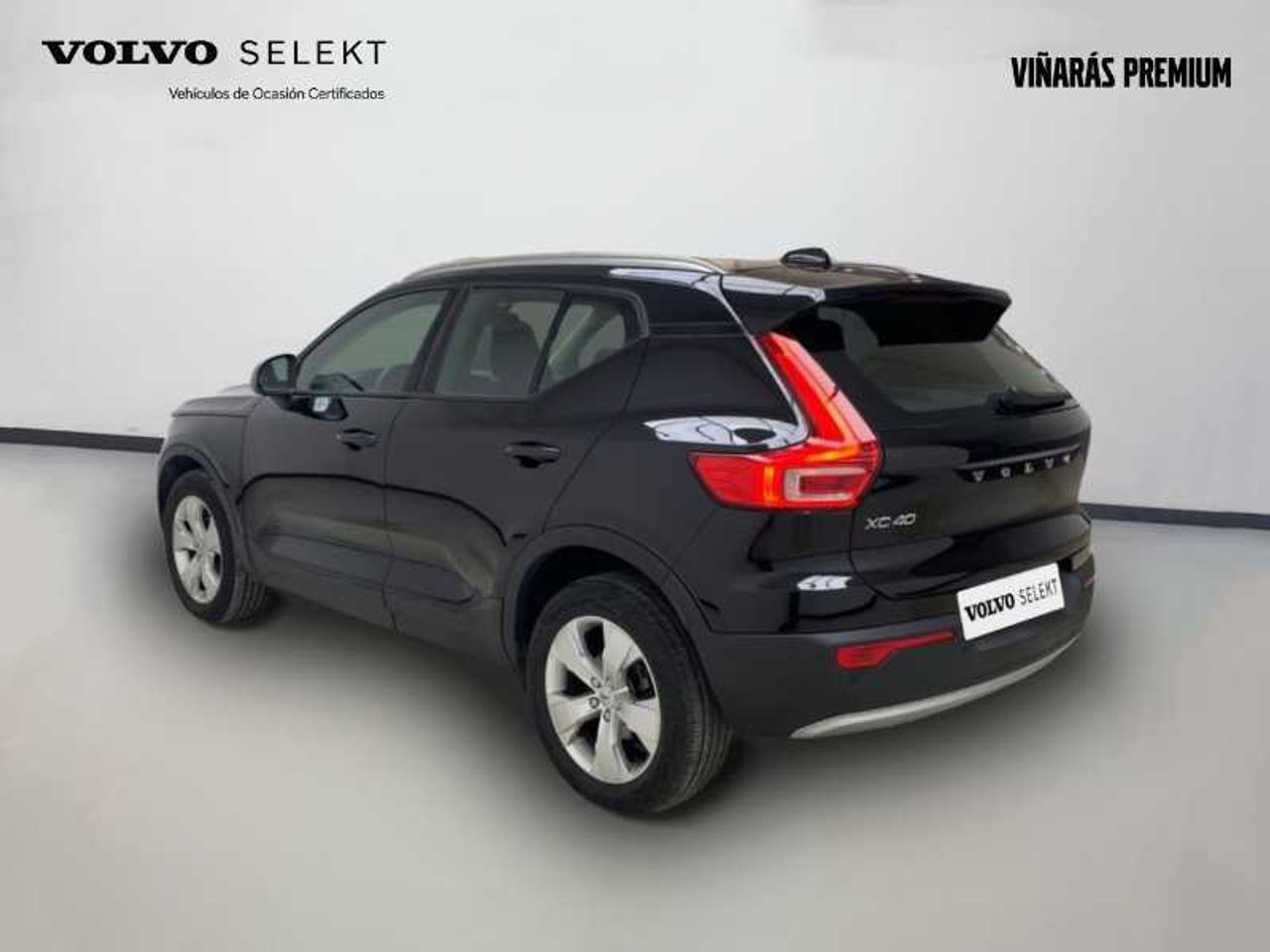 Volvo XC40 Momentum Pro T2 Automático 3