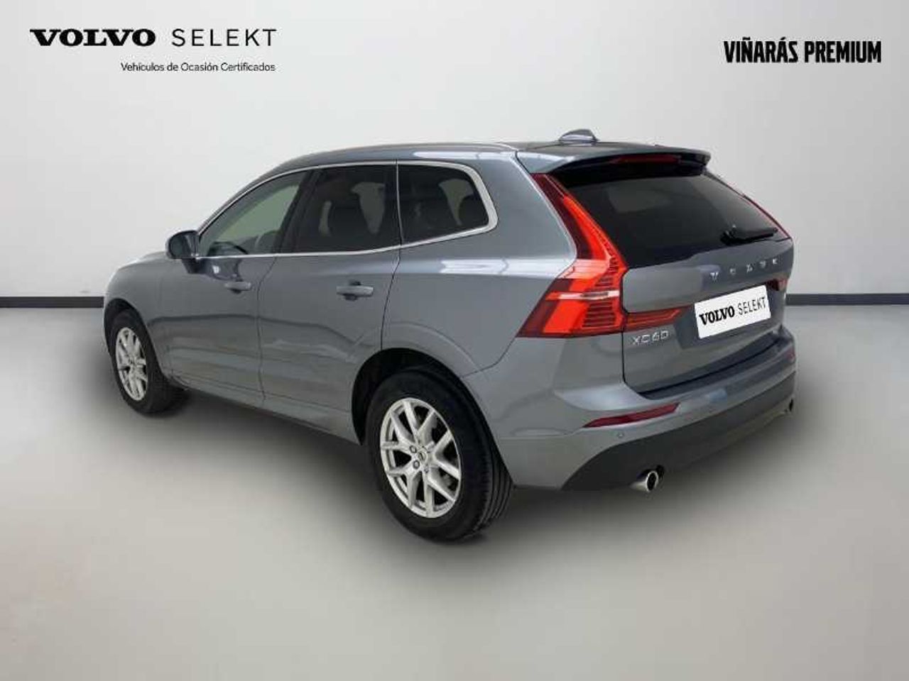 Volvo XC-60 D4 Momentum 190CV Auto 3