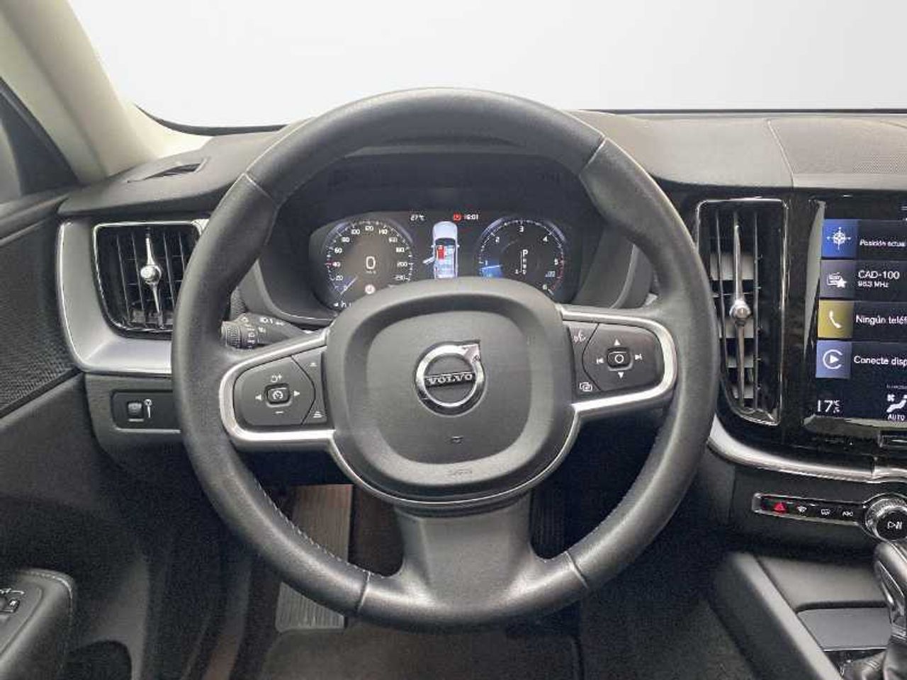 Volvo XC-60 D4 Momentum 190CV Auto 30