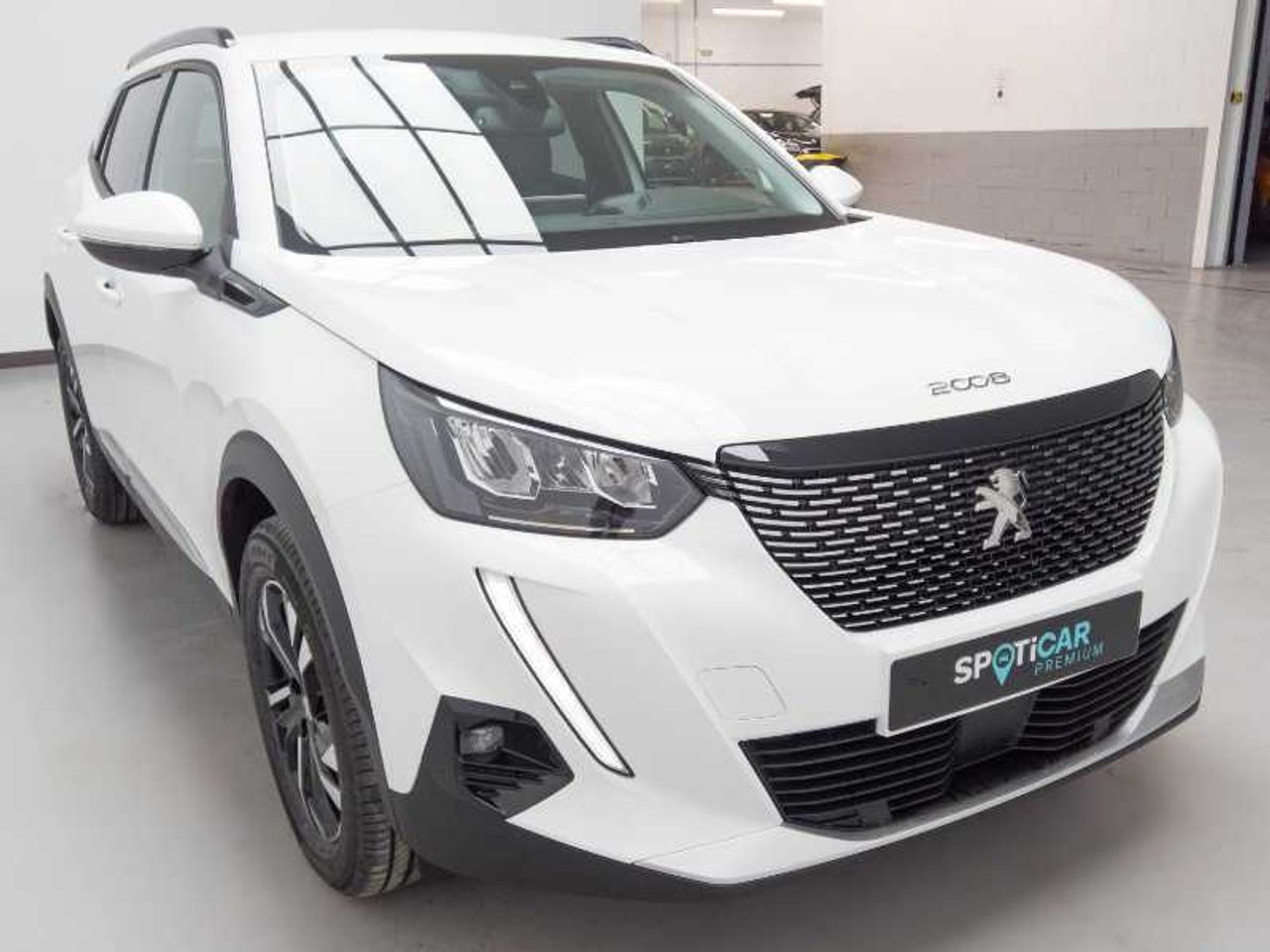 Peugeot 2008 SUV  Allure Pack Puretech 130 S&S 6 Vel. MAN. 11