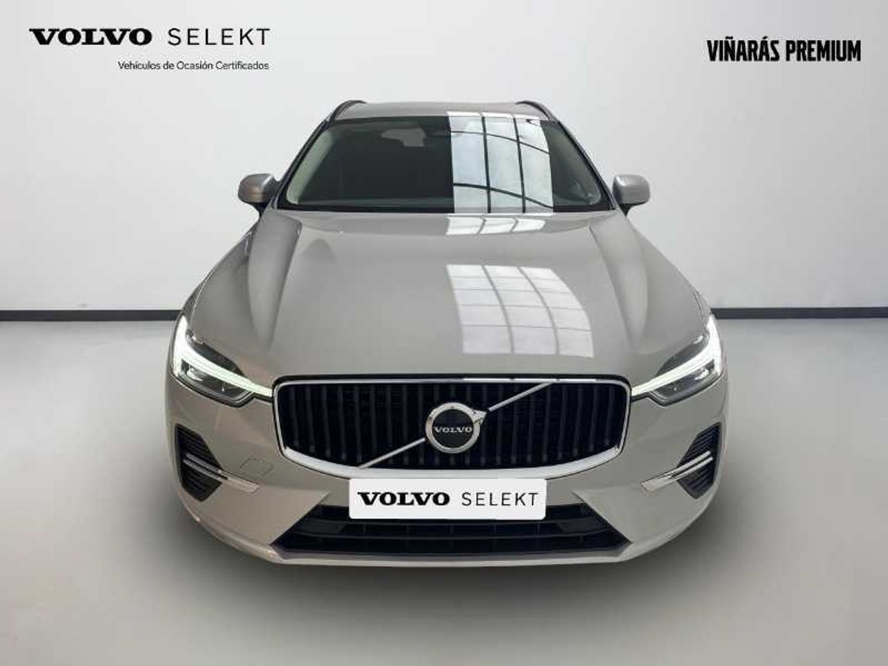 Volvo XC-60 B4 Momentum Pro (diésel) Auto 5