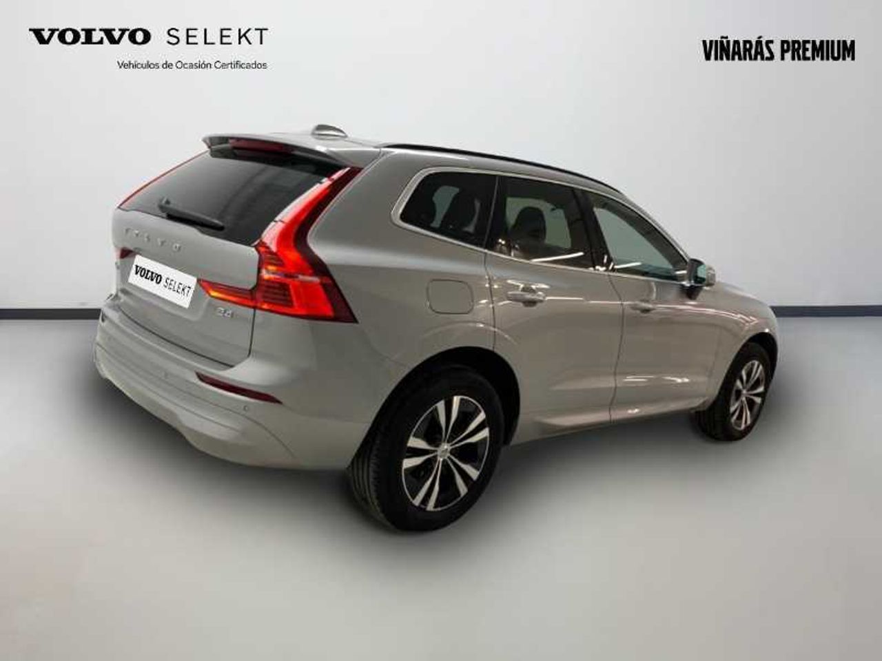 Volvo XC-60 B4 Momentum Pro (diésel) Auto 13