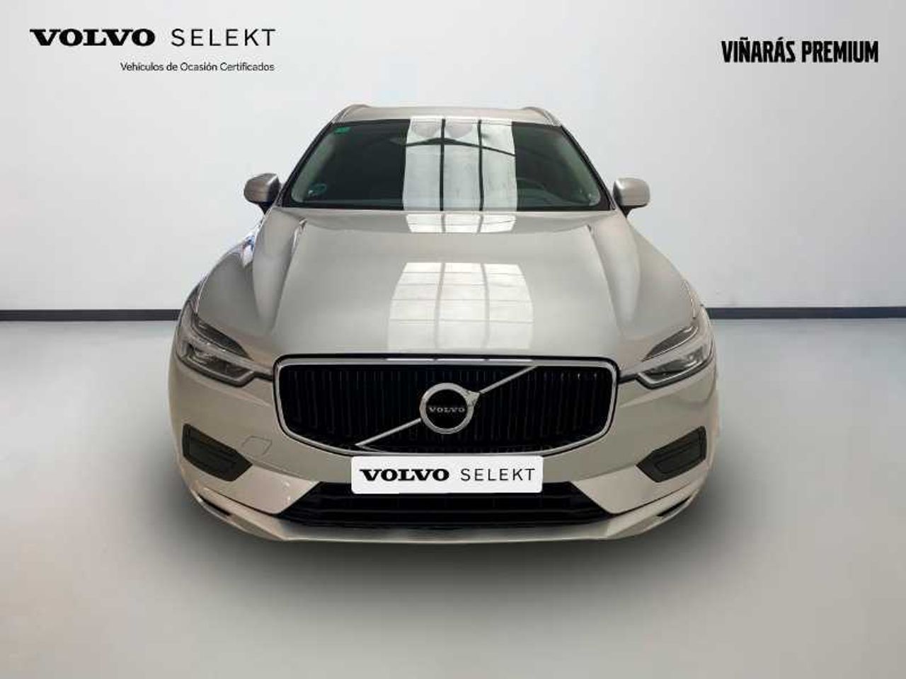 Volvo XC-60 D4 Momentum 190CV Auto 5