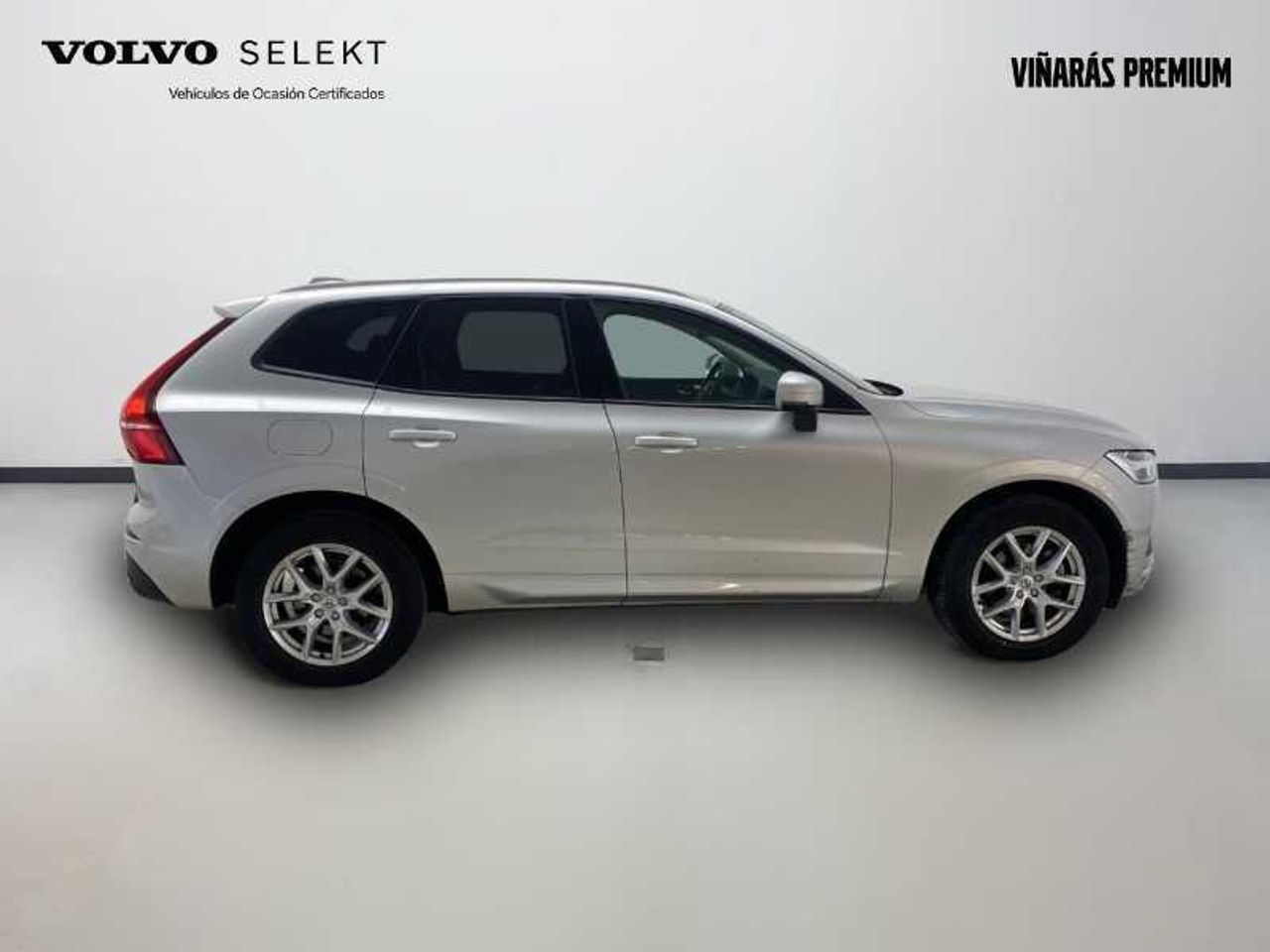 Volvo XC-60 D4 Momentum 190CV Auto 9