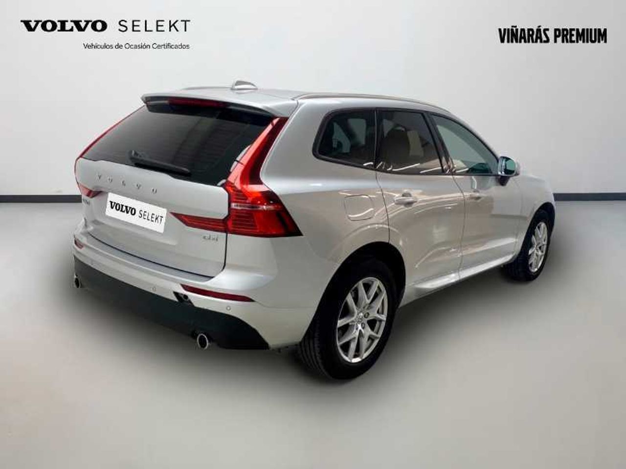 Volvo XC-60 D4 Momentum 190CV Auto 13