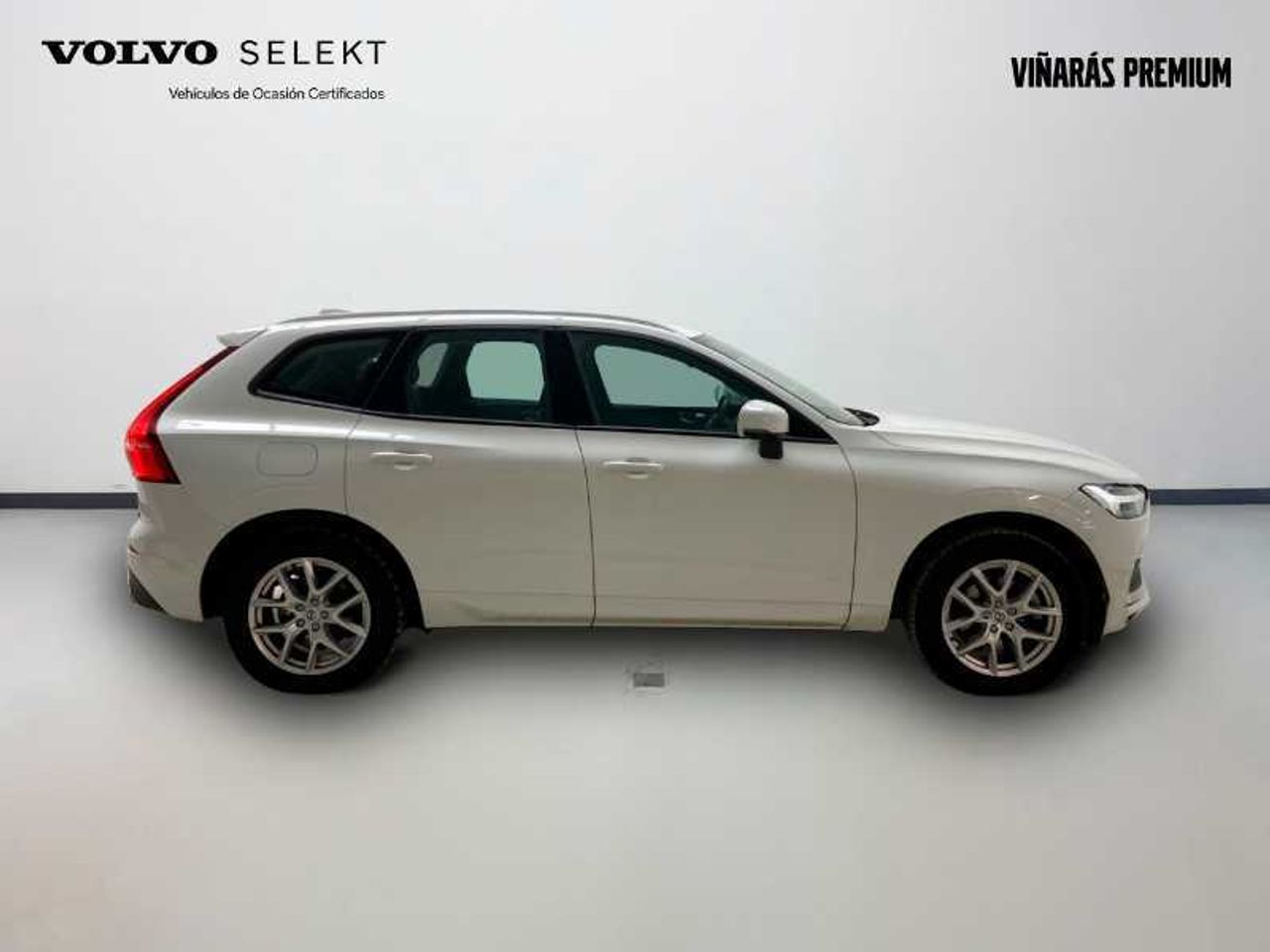 Volvo XC-60 D4 Momentum 190CV Auto 9