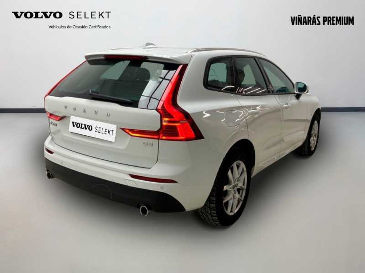 Volvo XC-60 D4 Momentum 190CV Auto 13