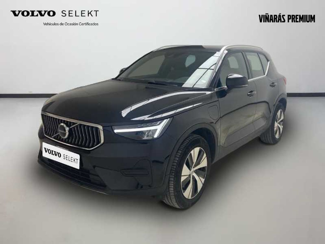 Volvo XC40 T4 Recharge PHEV Core Auto 1