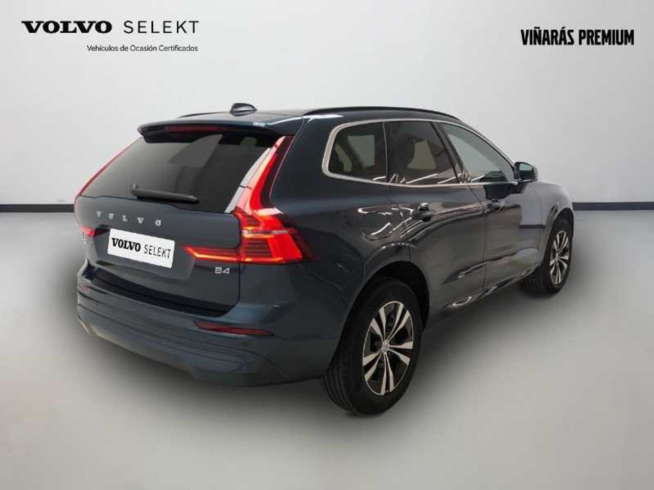 Volvo XC-60 B4 Momentum (D) Auto 13