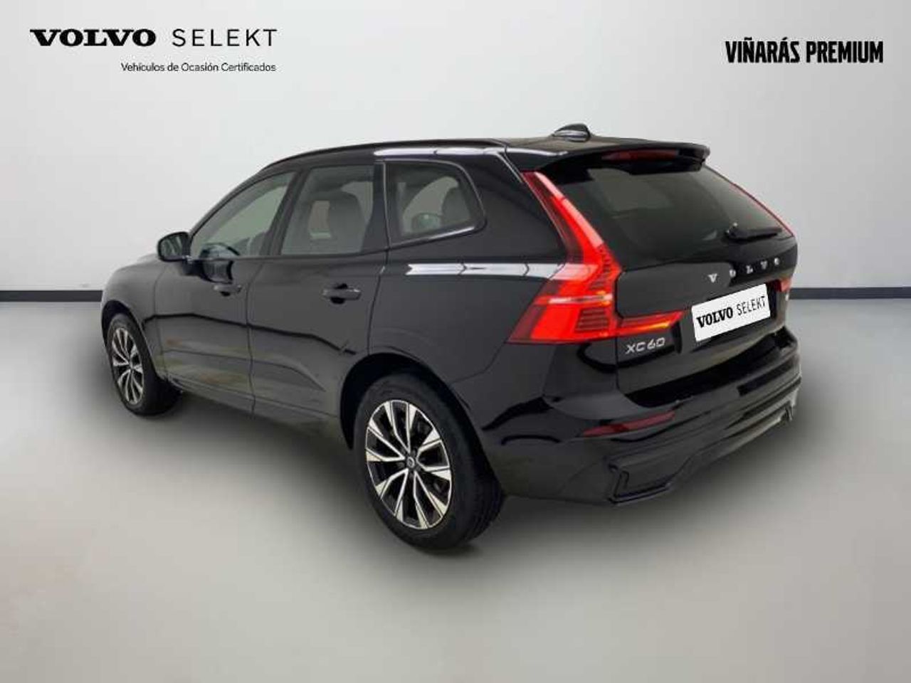 Volvo XC-60 B4 (Gasolina) Plus Dark Auto 3