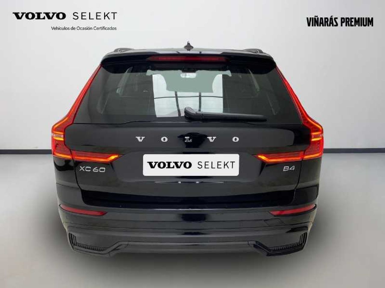 Volvo XC-60 B4 (Gasolina) Plus Dark Auto 7