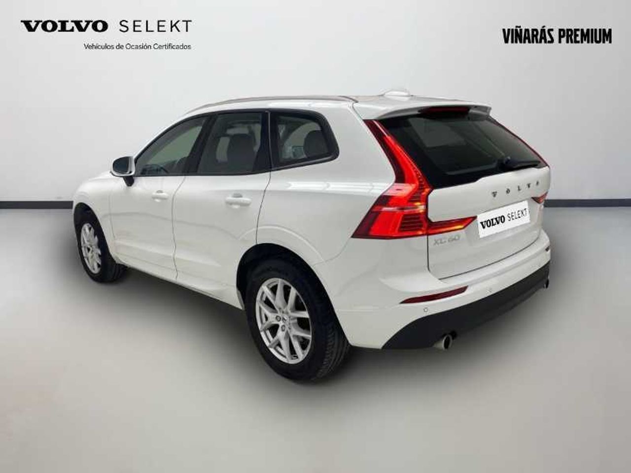 Volvo XC-60 D4 Momentum 190CV Manual AWD 3