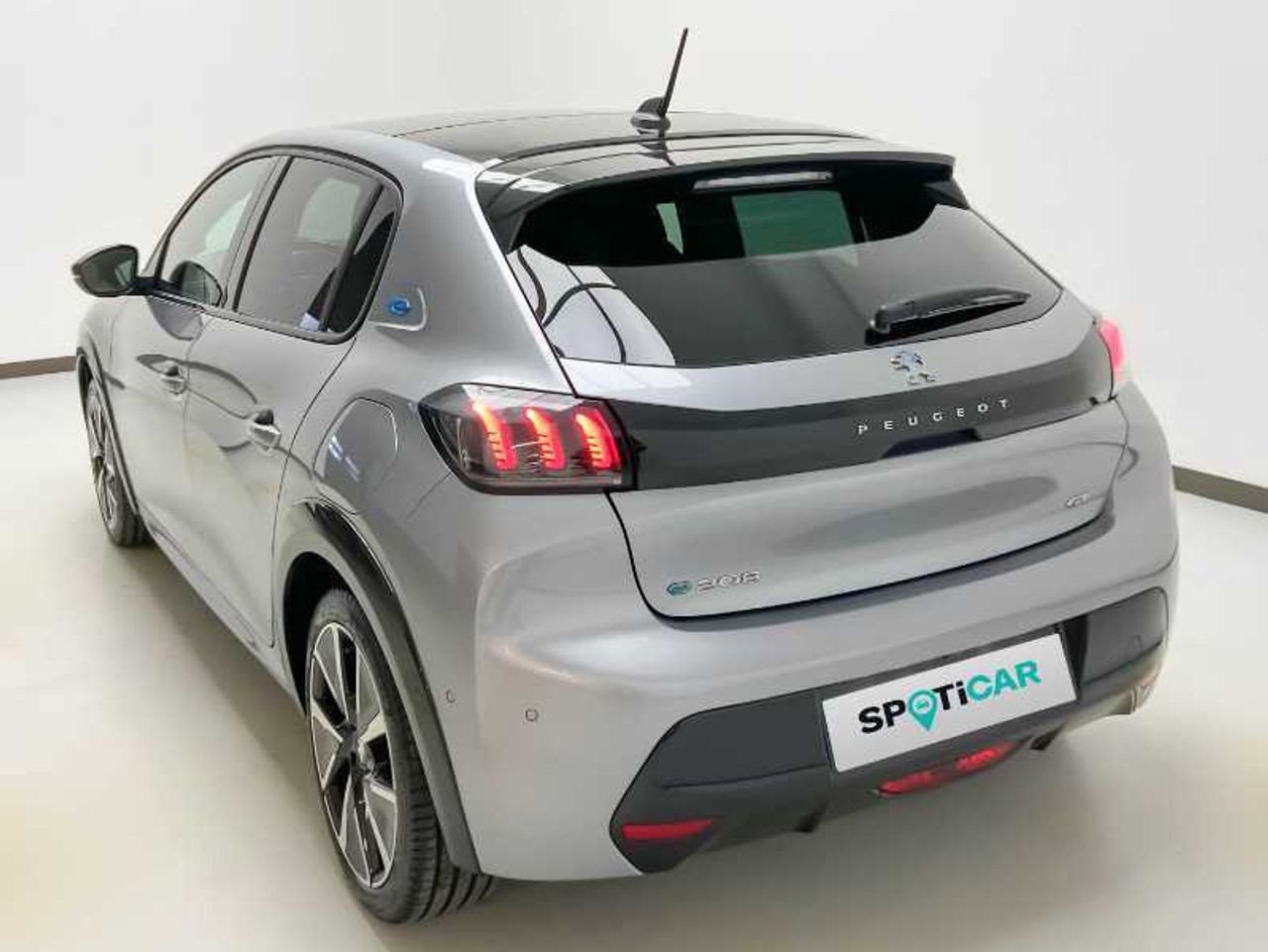 Peugeot e-208 Nuevo 208 5P GT Eléctrico 136 (100 Kw) 28