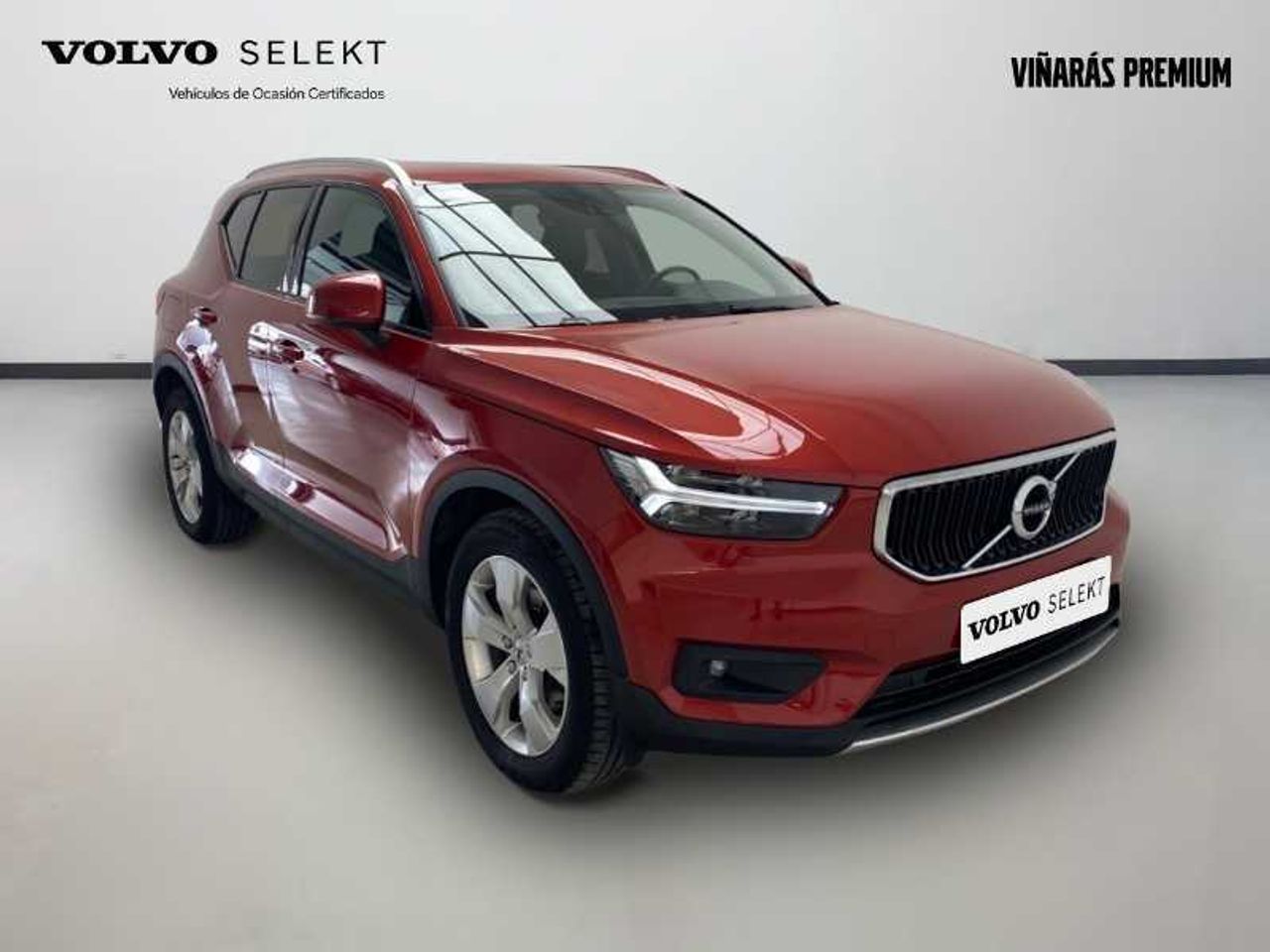 Volvo XC40 D4 Momentum AWD Auto 11