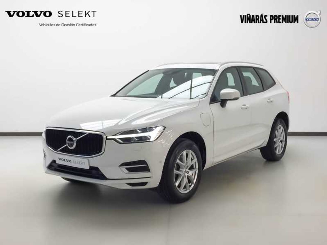 Volvo XC-60 T8 Twin Momentum Plug-In Hybrid AWD 1