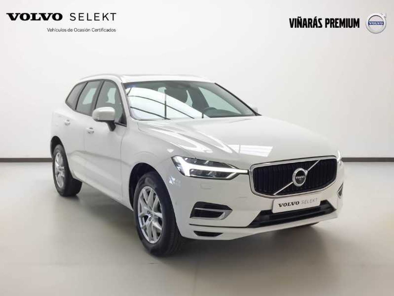 Volvo XC-60 T8 Twin Momentum Plug-In Hybrid AWD 11