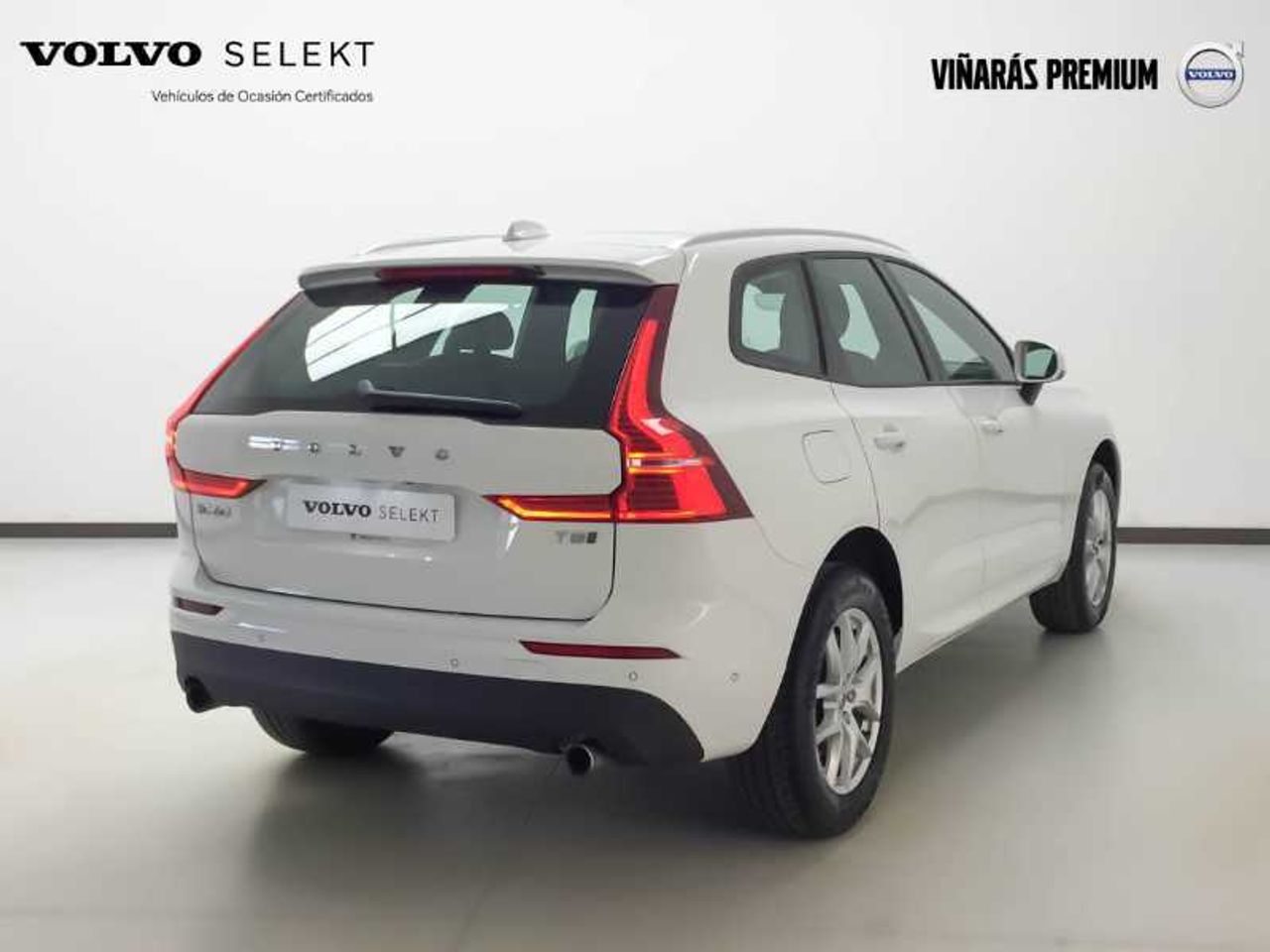 Volvo XC-60 T8 Twin Momentum Plug-In Hybrid AWD 13