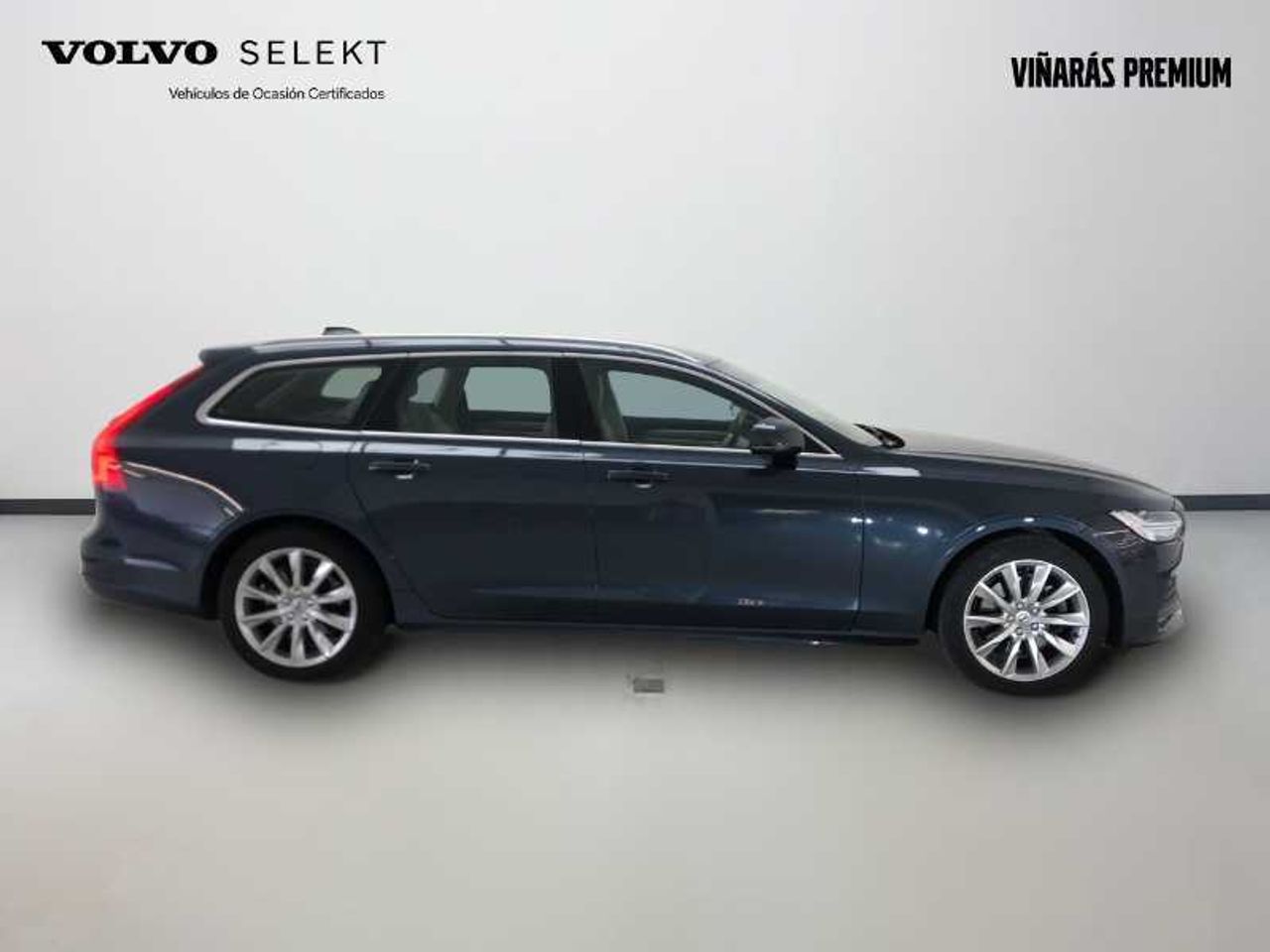 Volvo V90 2.0 D4 BUSINESS PLUS AUTO 9