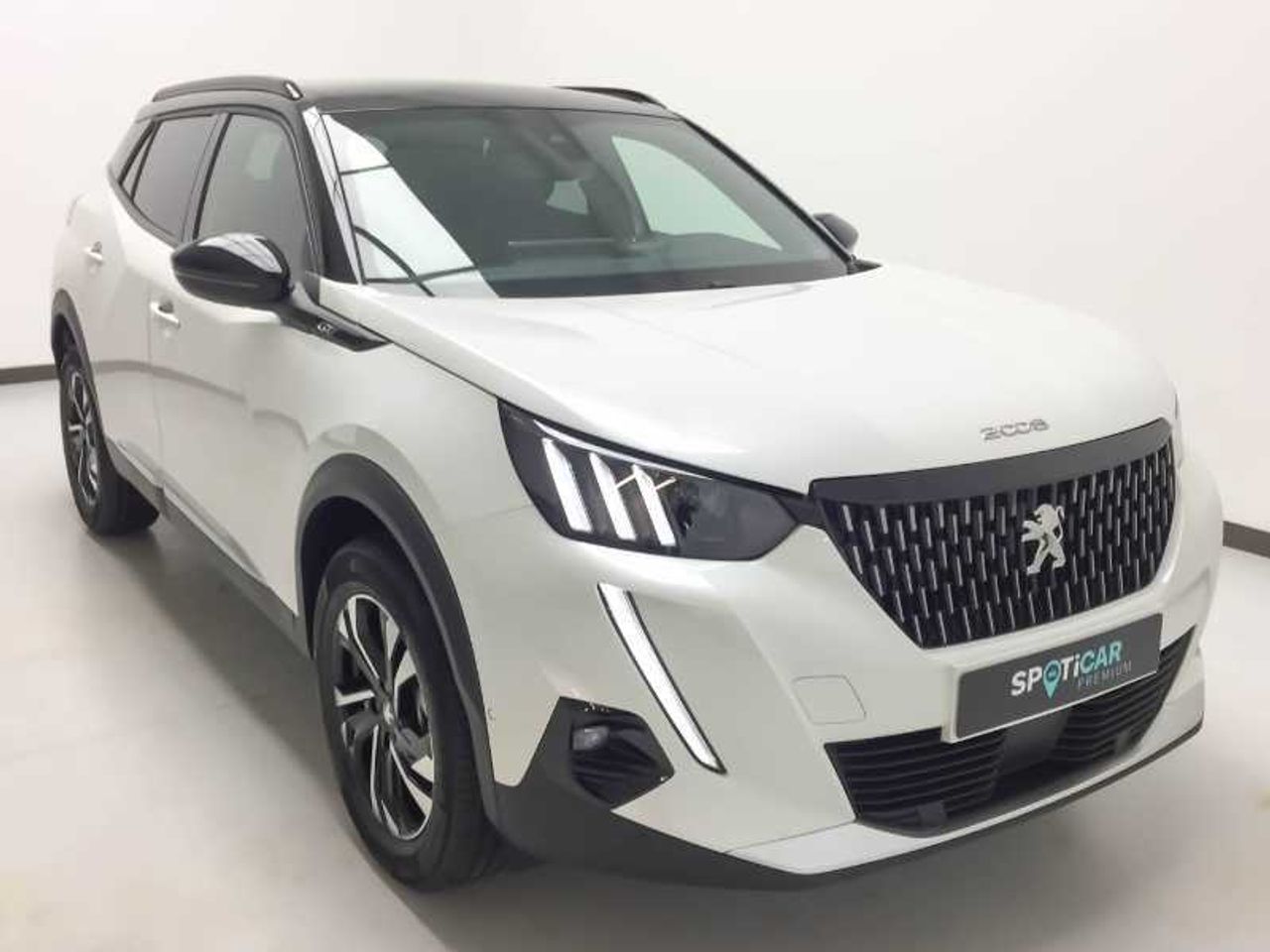 Peugeot 2008 SUV  GT Puretech 130 S&S 6 Vel. MAN. 11