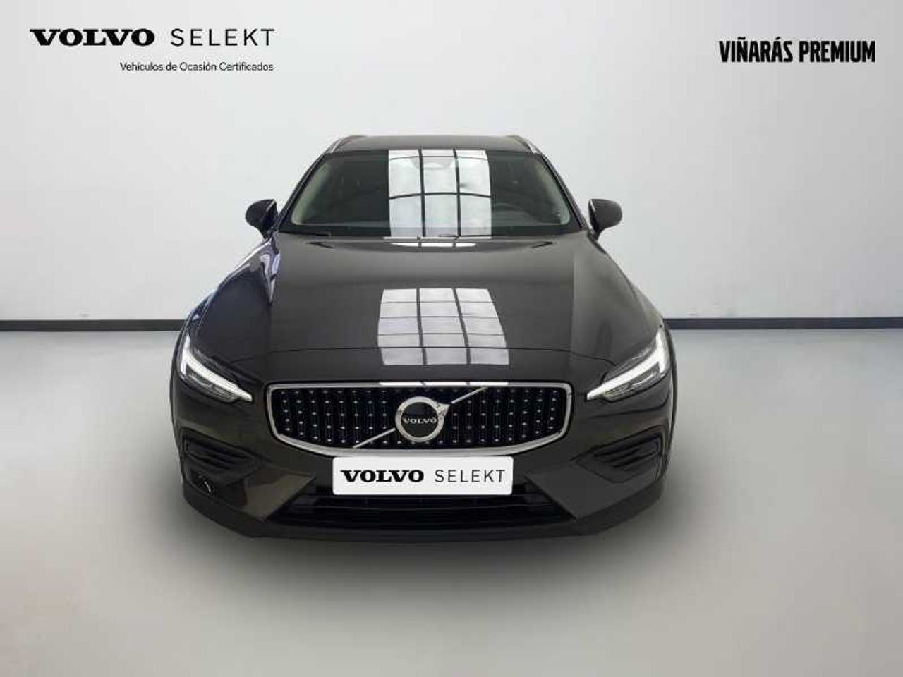 Volvo V60 Cross Country Core B4 (D) AWD Auto 5