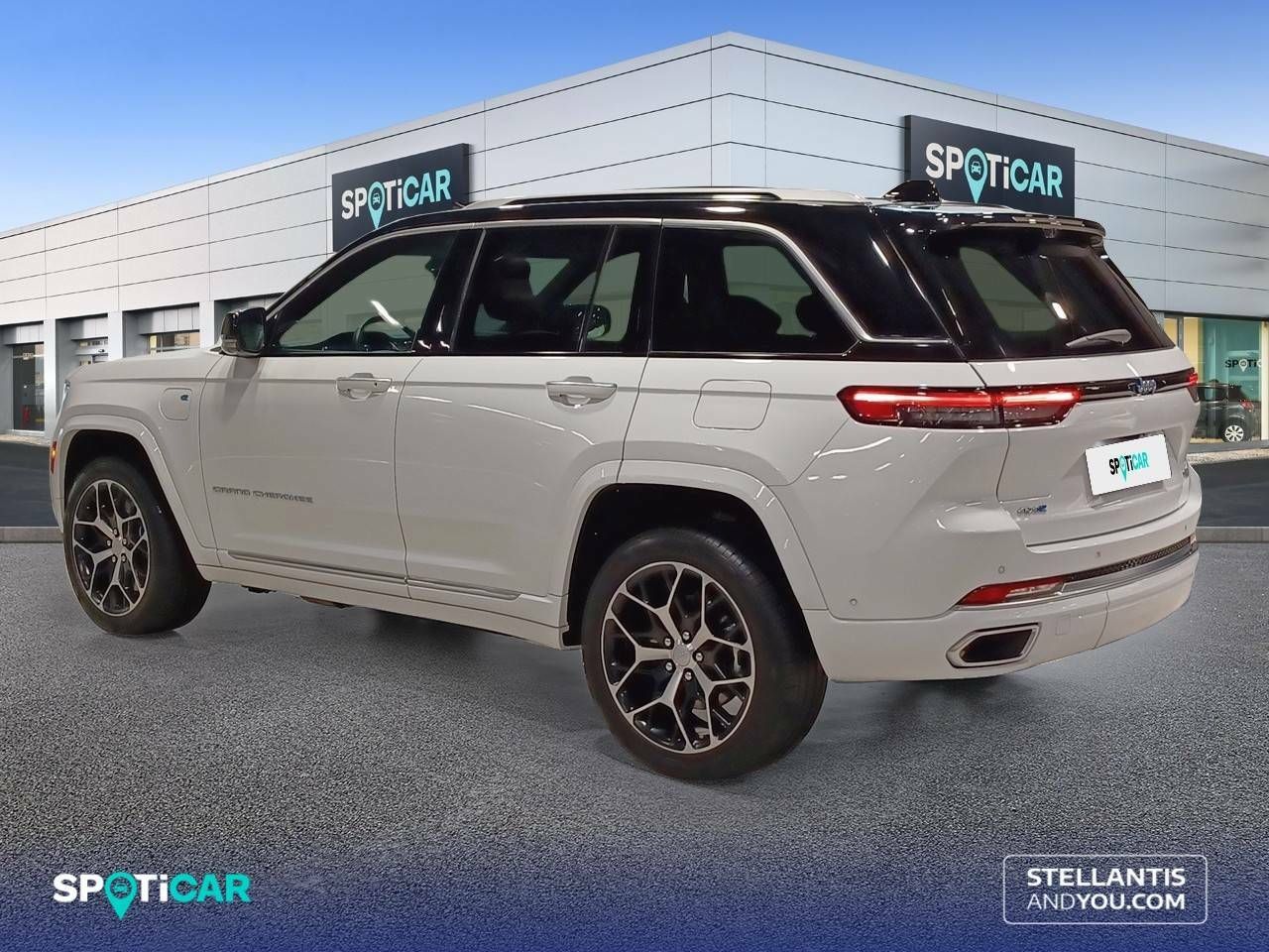 Jeep Grand Cherokee   4xe 2.0 PHEV Summit Reserve 9