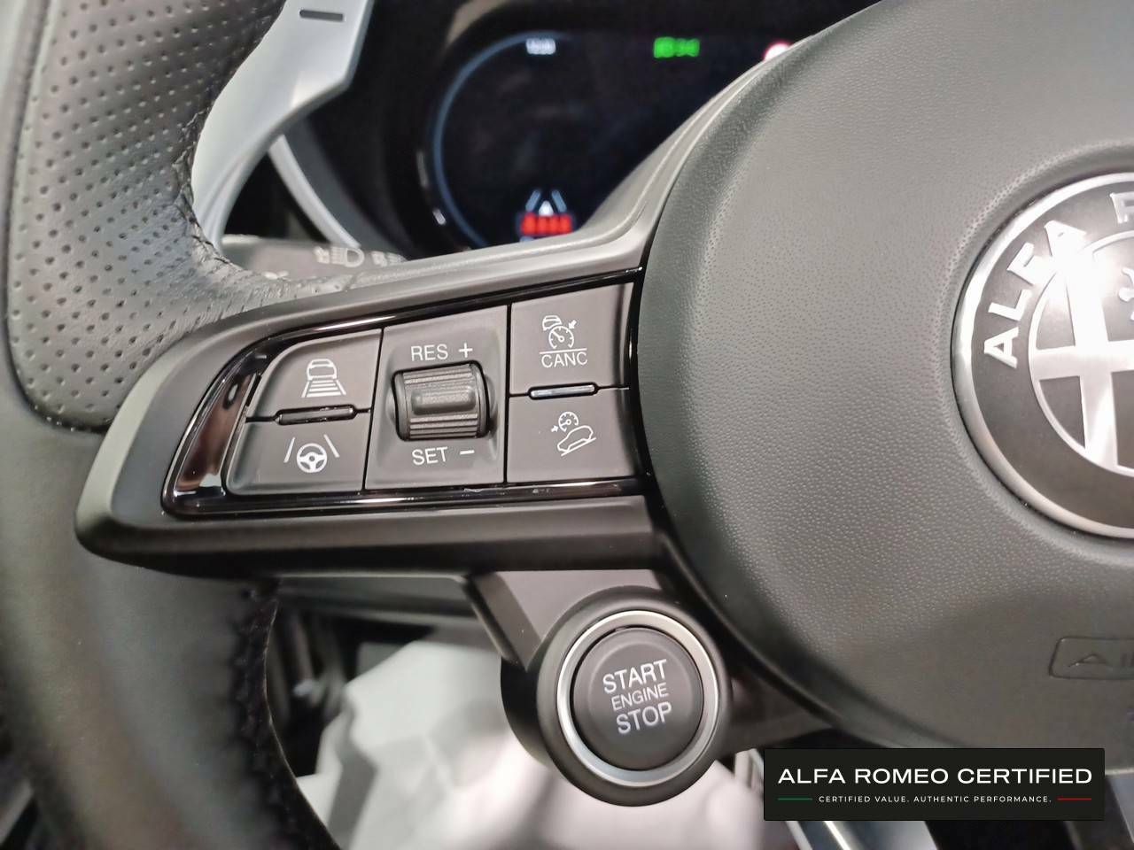 Alfa Romeo Stelvio  2.0 Gasolina 206kW (280CV)  Q4 Veloce 24