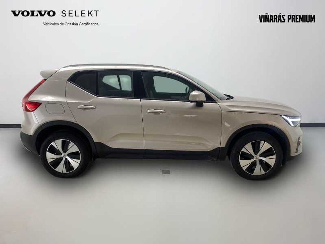 Volvo XC40 T2 1.5 Core Auto 9