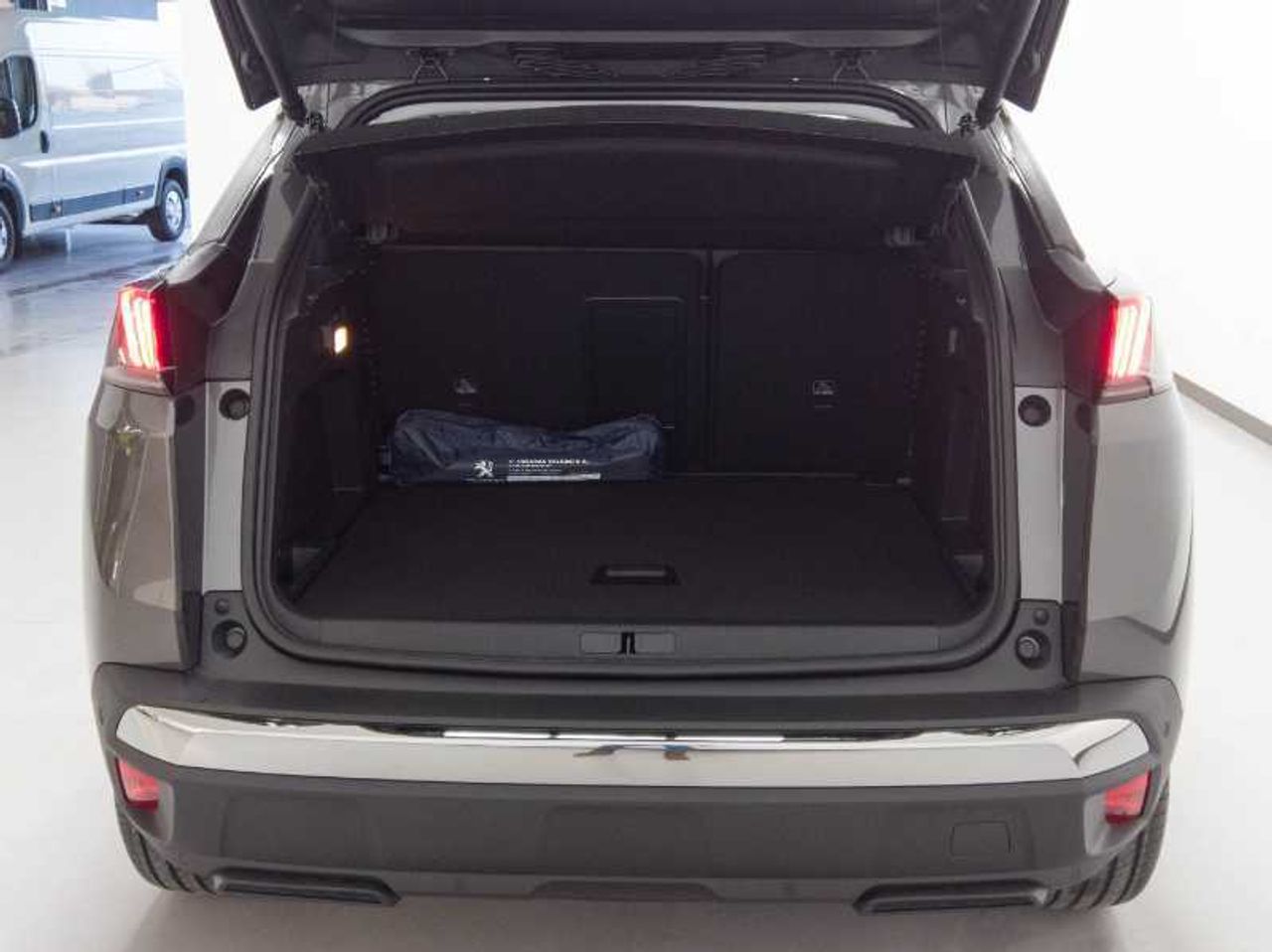 Peugeot 3008 NSUV  Allure Pack PureTech 130 S&S 6 Vel. MAN 22