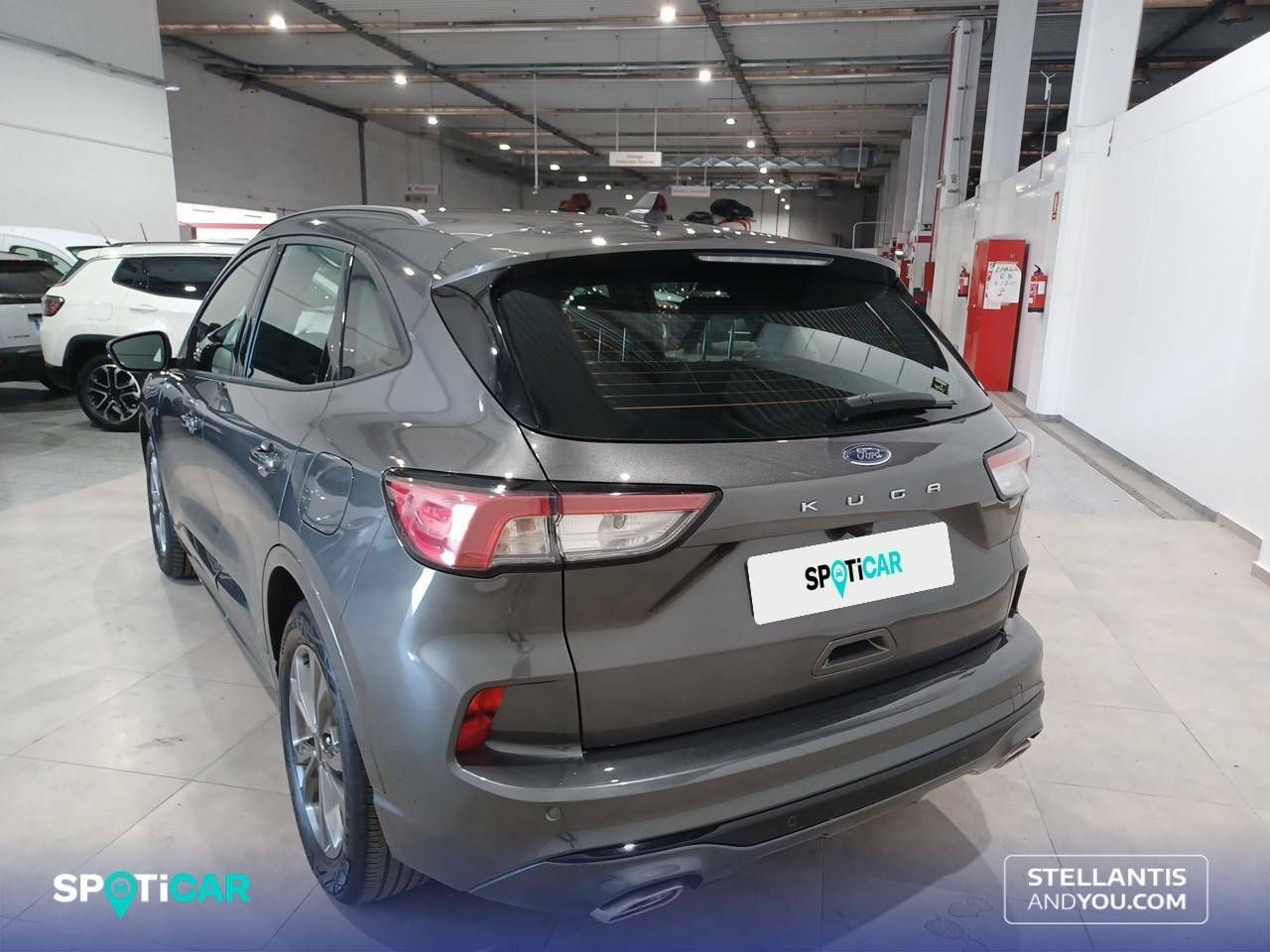 Ford Kuga   1.5T EcoBoost 110kW (150CV) ST-Line 13