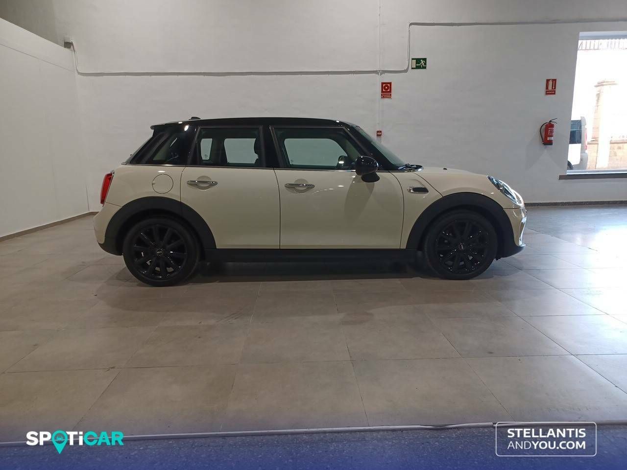 MINI Cooper   5 PUERTAS COOPER 7