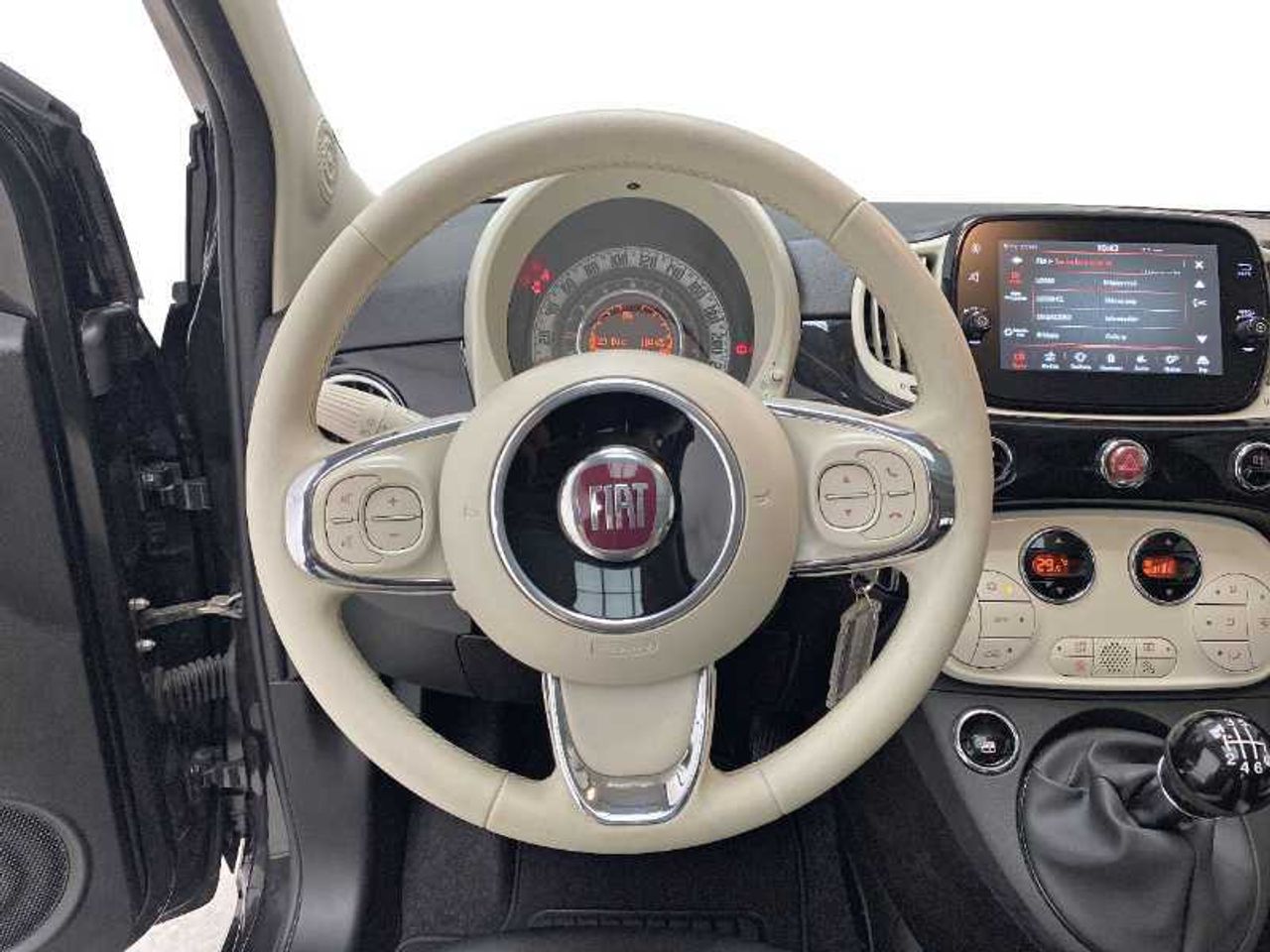 Fiat 500 FIAT  1.0 Hybrid 51kw (70CV) Dolcevita 26