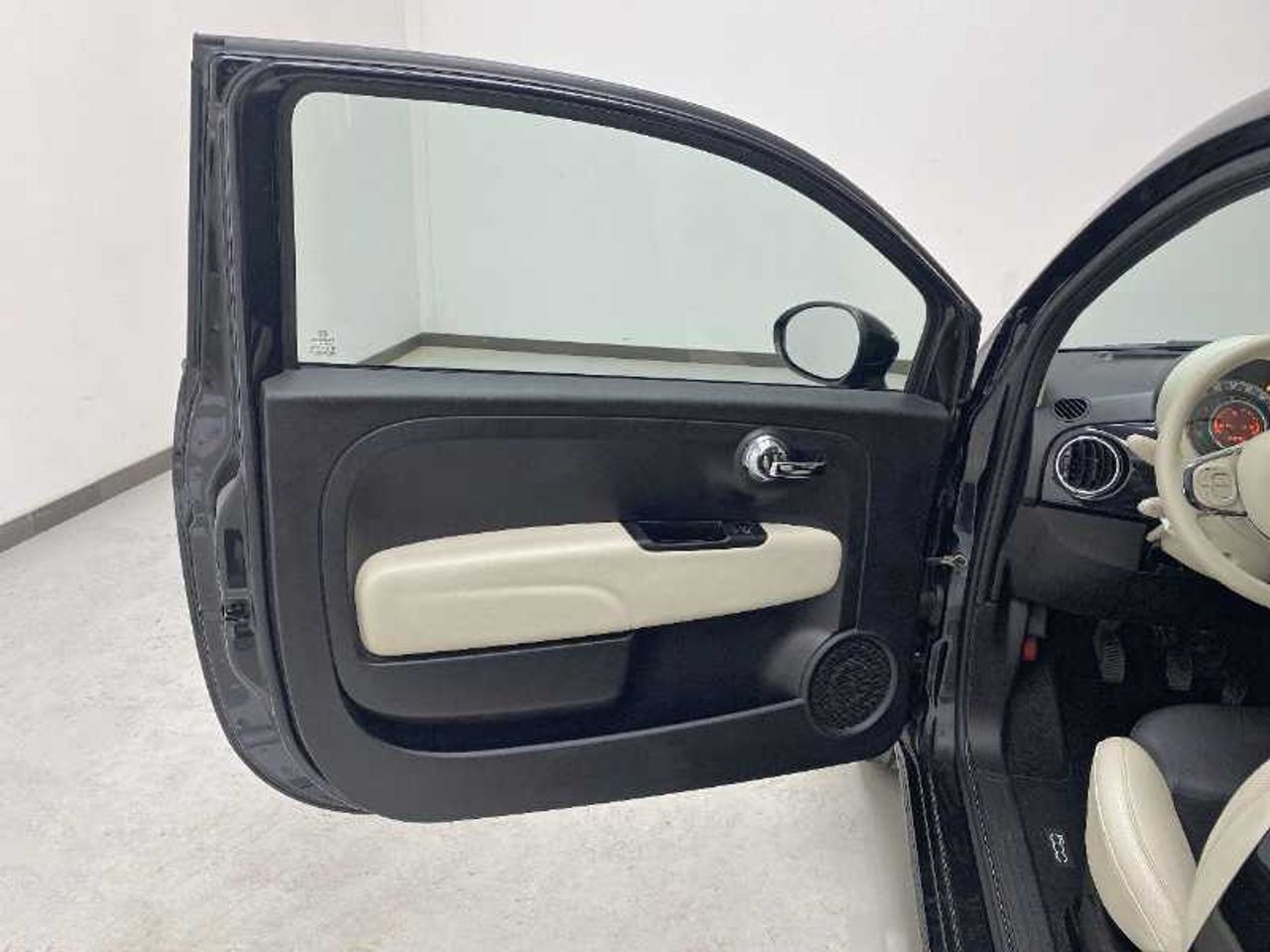 Fiat 500 FIAT  1.0 Hybrid 51kw (70CV) Dolcevita 30