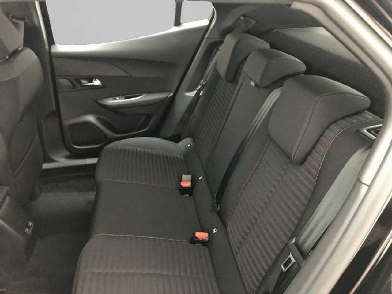 Peugeot 2008 SUV 2008 Active Pack Eléctrico 136 (100 Kw) 17