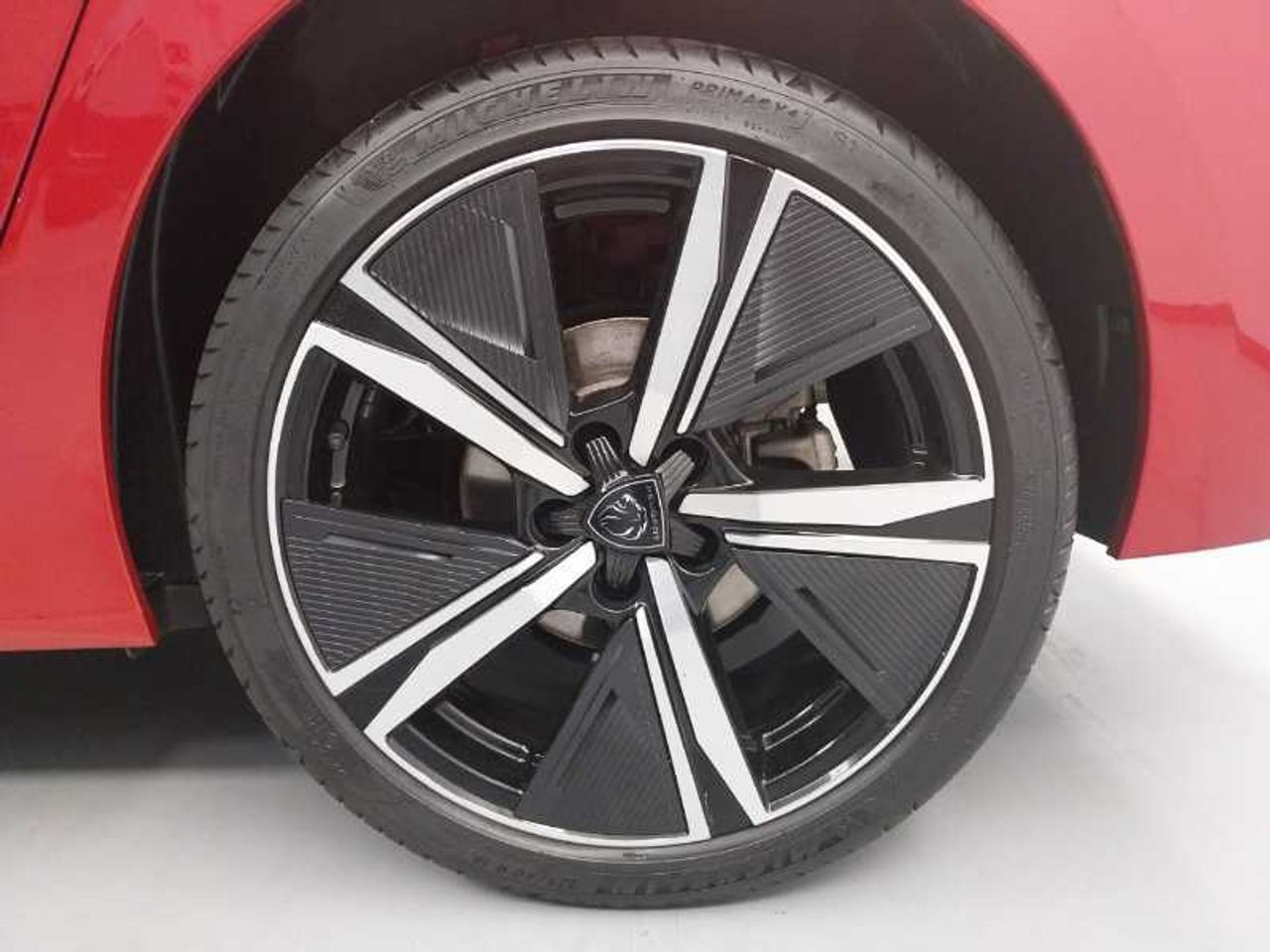 Peugeot 308 Nuevo  5P GT BlueHDi 130 S&S EAT8 26