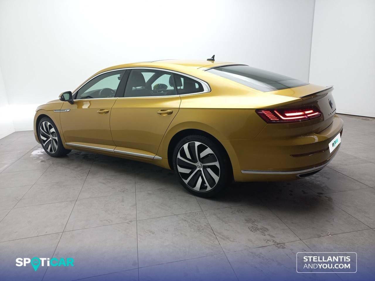 Volkswagen Arteon   2.0 TDI 110kW (150CV) R-Line 13