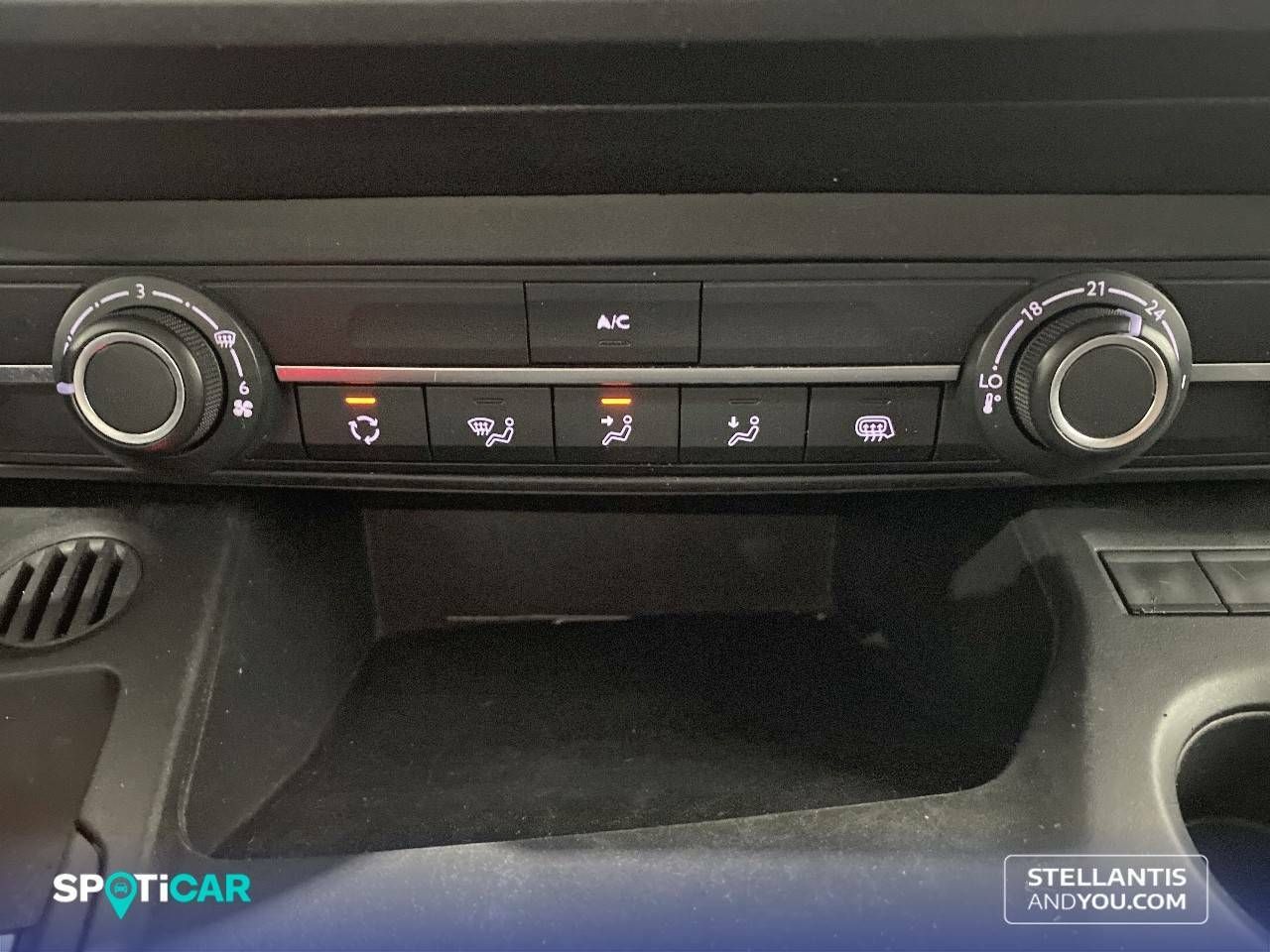 Peugeot 3008  1.2 100KW  eDCS6 Allure 9