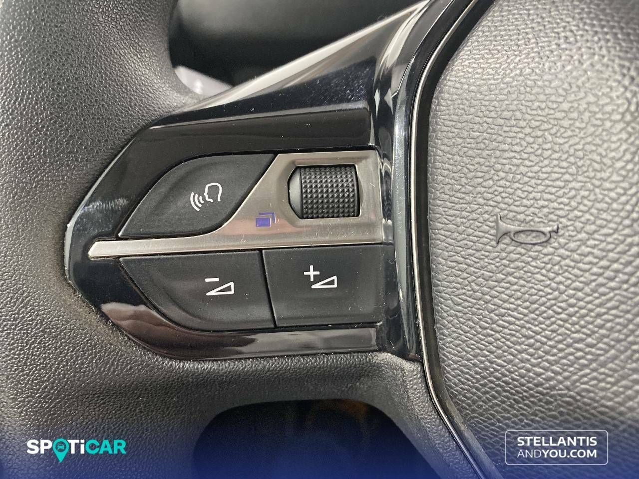 Peugeot 3008  1.2 100KW  eDCS6 Allure 20