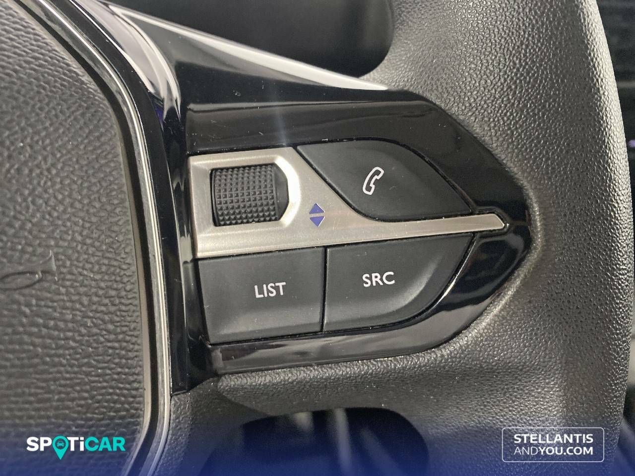 Peugeot 3008  1.2 100KW  eDCS6 Allure 22