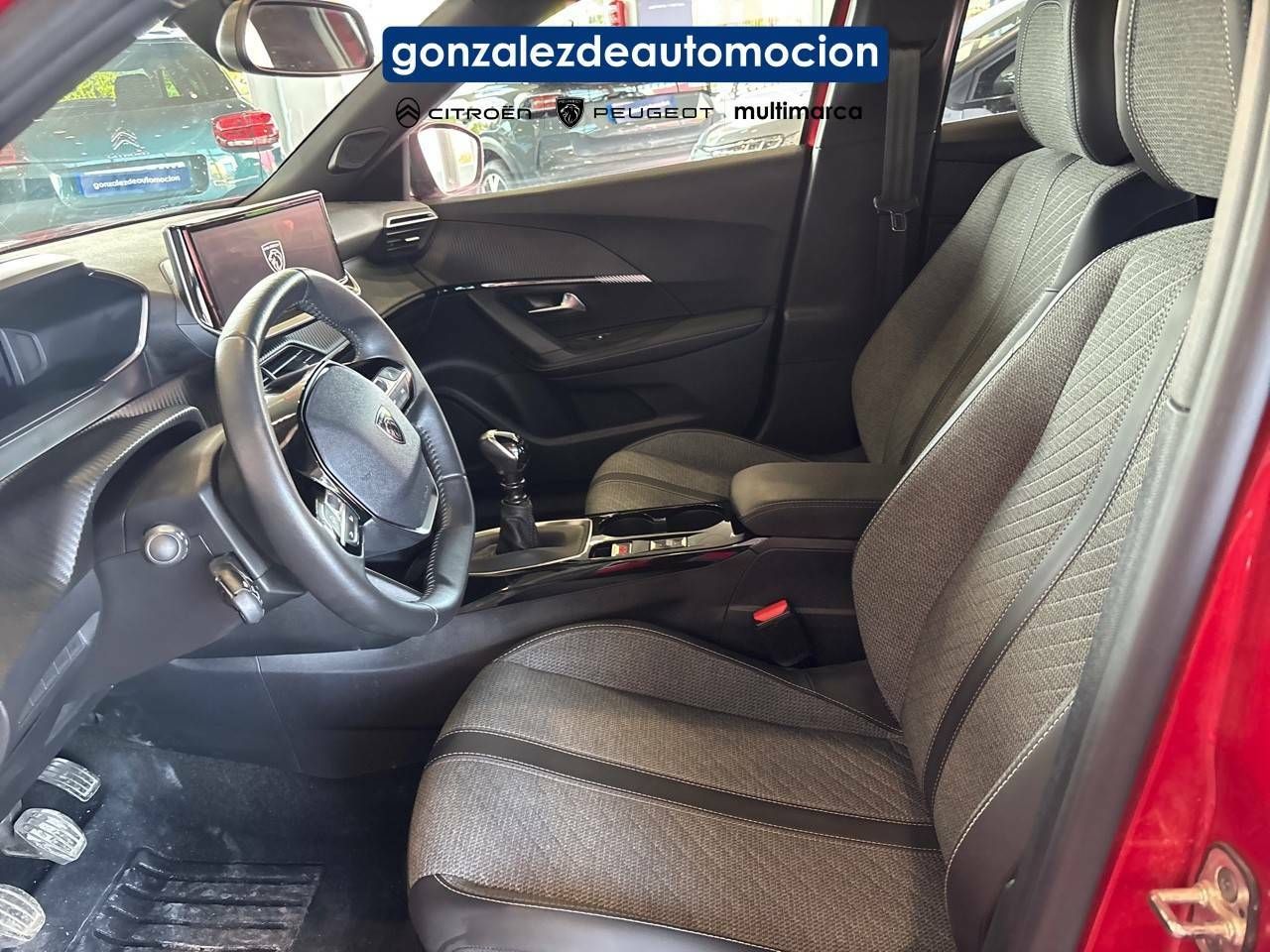 Peugeot 2008   Puretech 100 S&S 6 Vel. MAN Allure 15