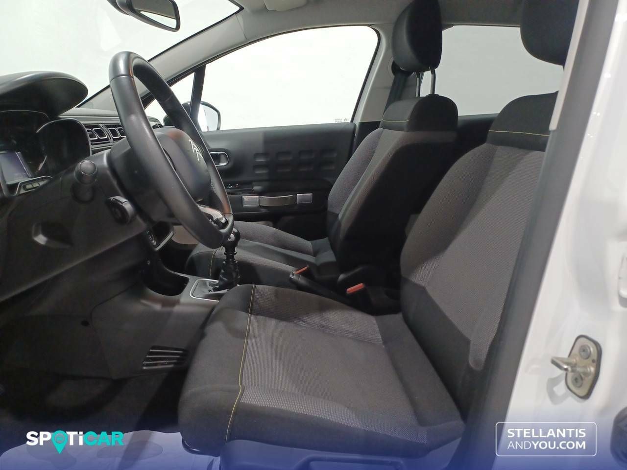 Citroën C3  BlueHDi 75KW (100CV) S&S Shine 15