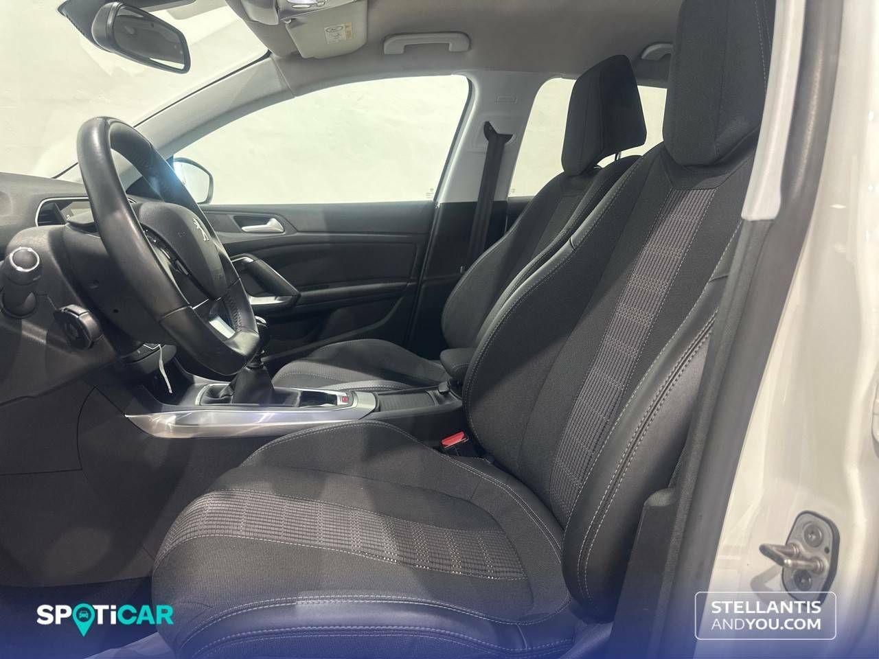 Peugeot 308  5p  PureTech 130 S&S Allure 15